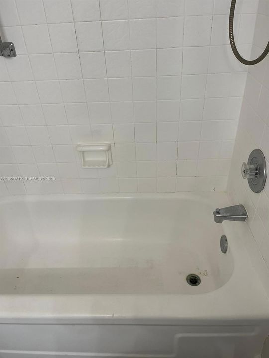В аренду: $1,690 (1 спален, 1 ванн, 940 Квадратных фут)