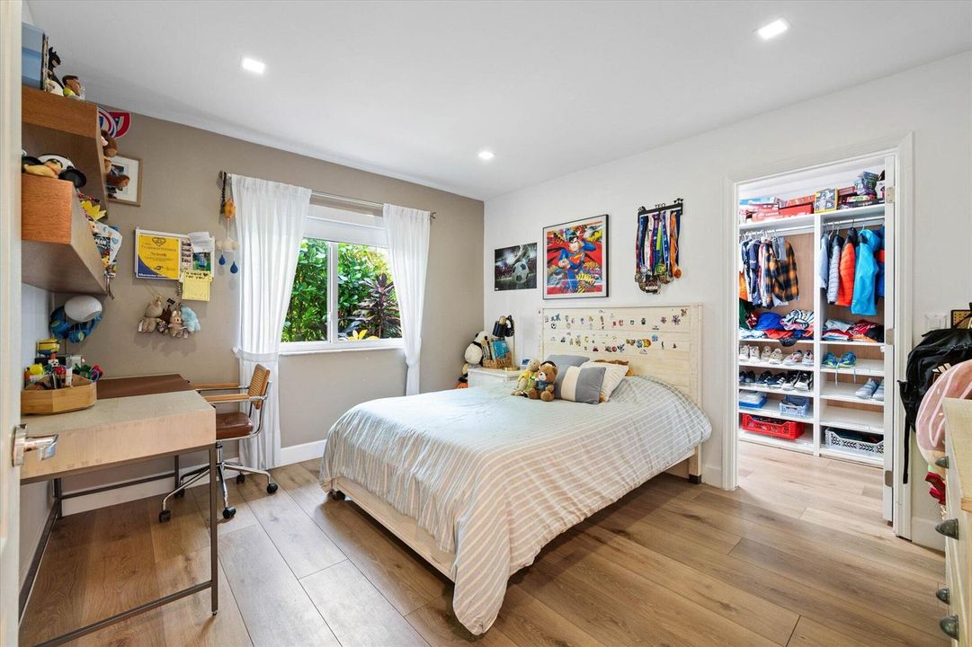 32-3284 Huntington, Weston-40