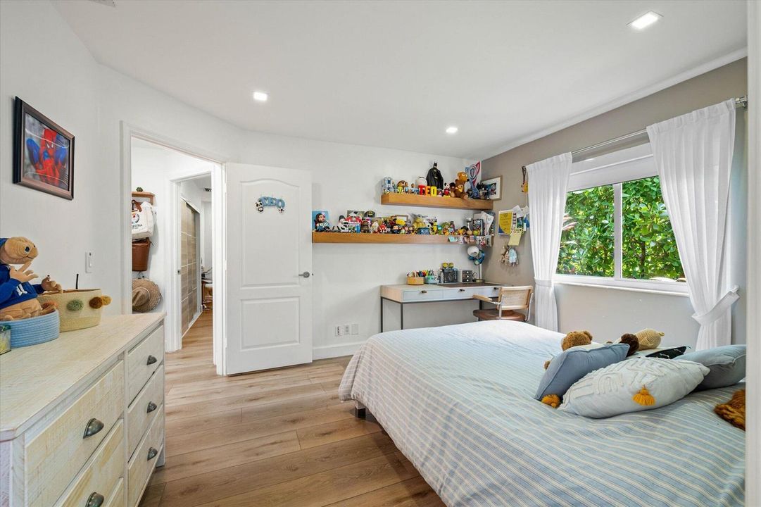 33-3284 Huntington, Weston-43