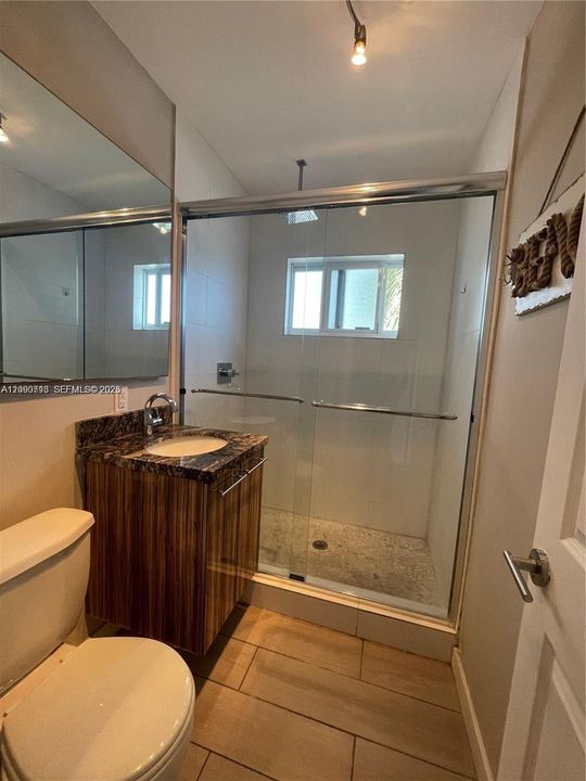 En Renta: $2,450 (2 camas, 2 baños, 4162 Pies cuadrados)