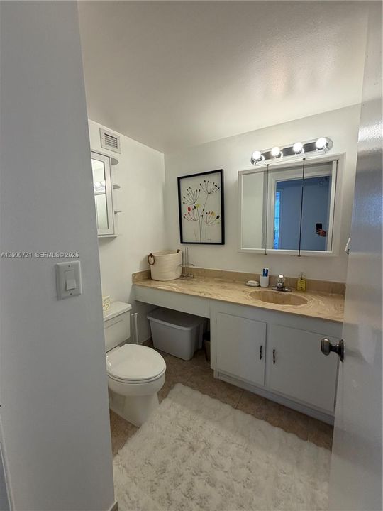 For Rent: $2,900 (2 beds, 2 baths, 1280 Square Feet)
