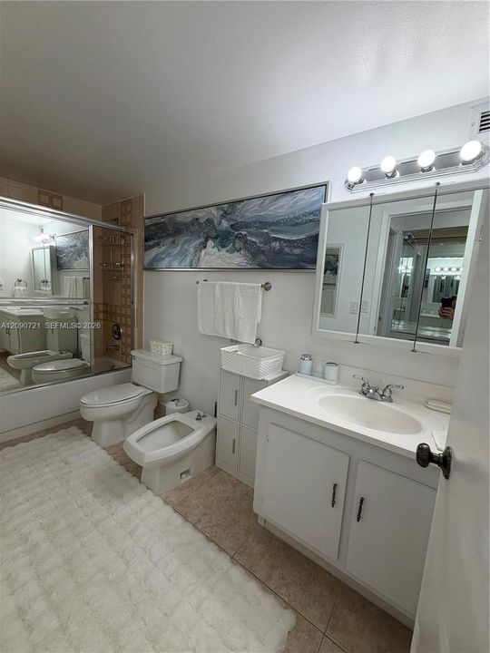 For Rent: $2,900 (2 beds, 2 baths, 1280 Square Feet)