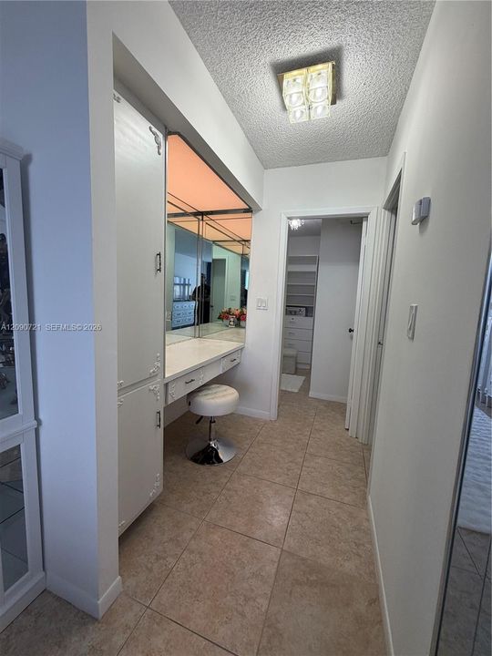 For Rent: $2,900 (2 beds, 2 baths, 1280 Square Feet)