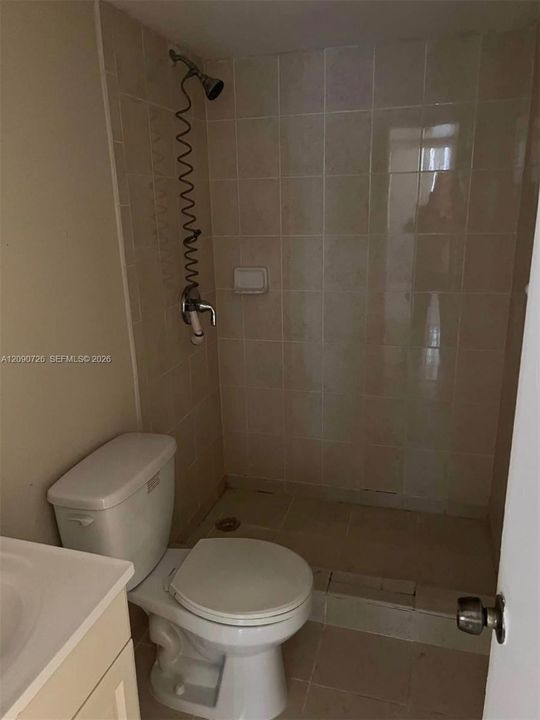 В аренду: $2,100 (2 спален, 2 ванн, 845 Квадратных фут)