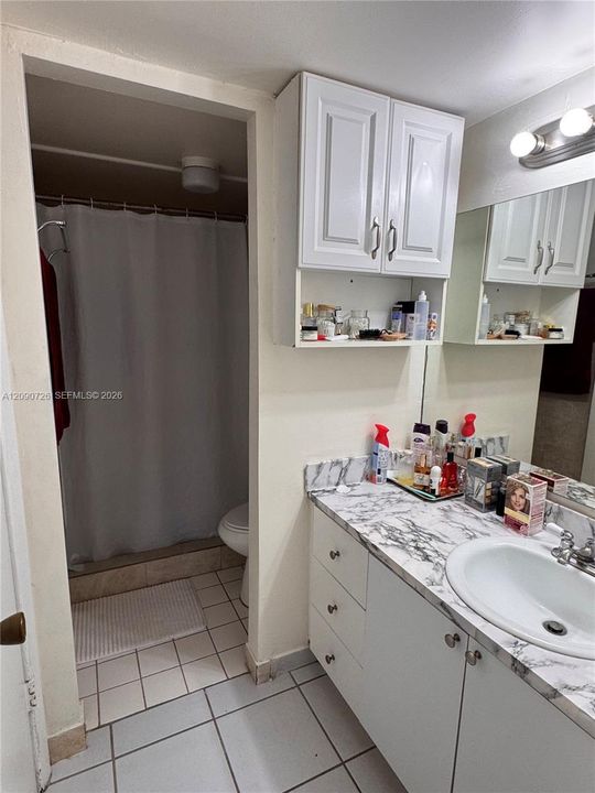 В аренду: $2,100 (2 спален, 2 ванн, 845 Квадратных фут)