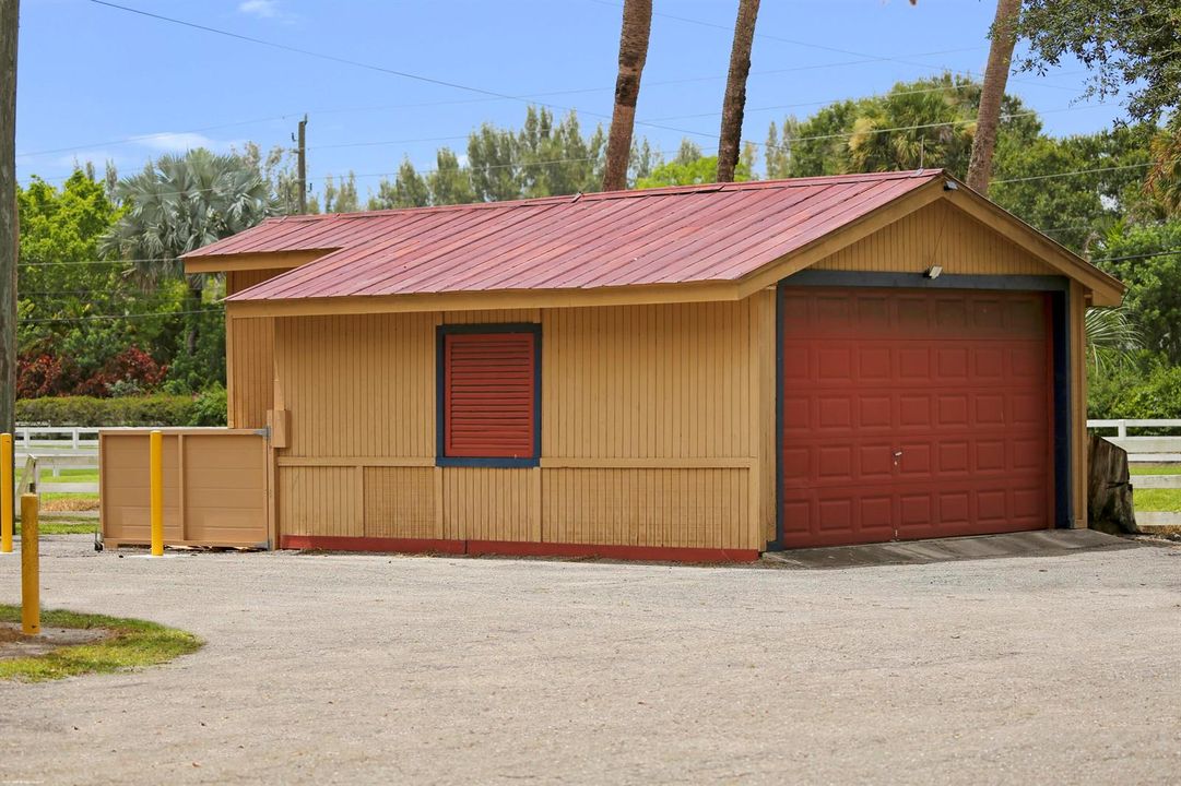 Tractor Garage