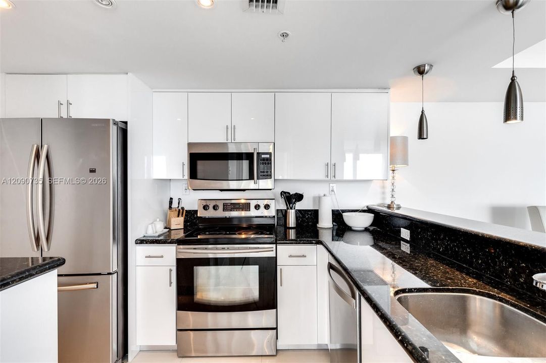 For Sale: $995,000 (2 beds, 2 baths, 0 Square Feet)