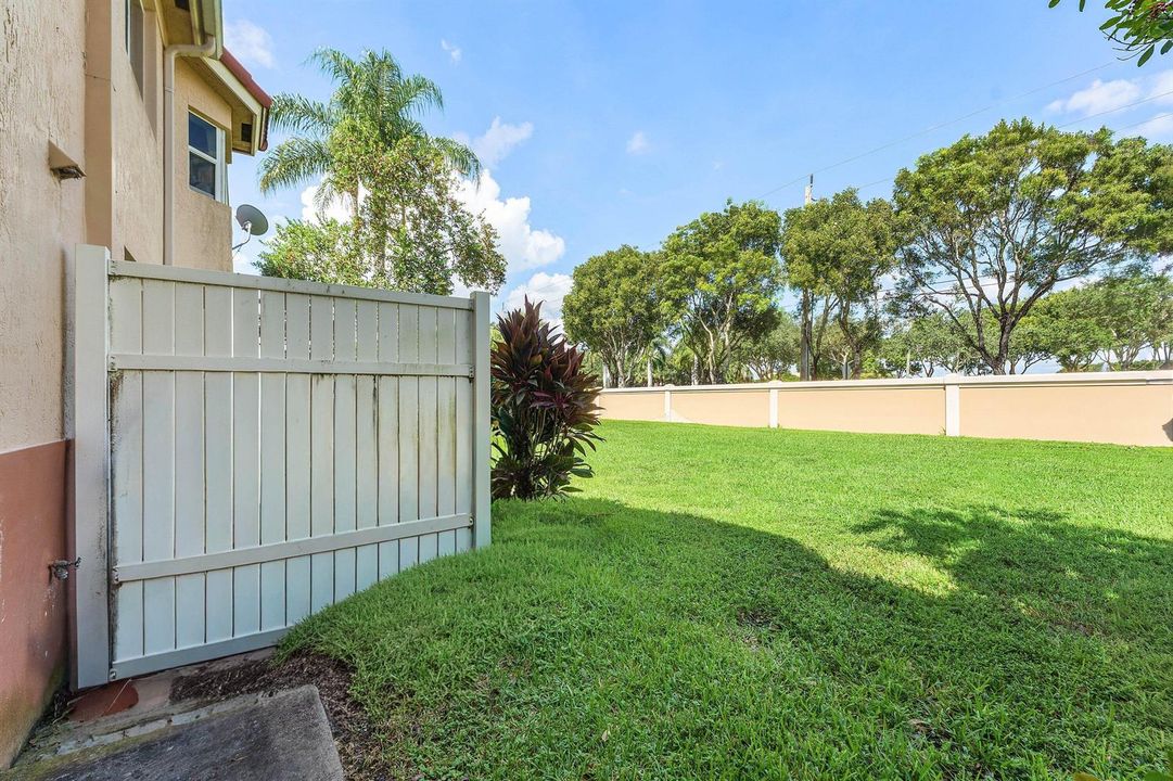 017-3516BriarBayBoulevard-103-WestPalmBe
