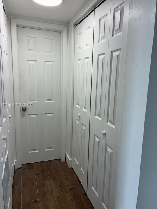 For Rent: $1,800 (1 beds, 1 baths, 658 Square Feet)