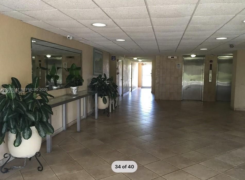 For Rent: $1,800 (1 beds, 1 baths, 658 Square Feet)