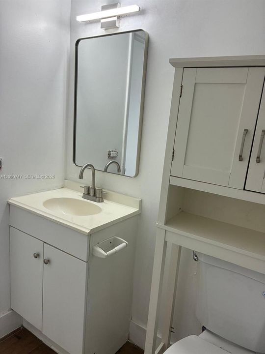 For Rent: $1,800 (1 beds, 1 baths, 658 Square Feet)