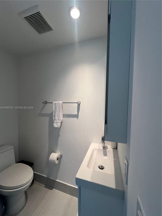 For Rent: $3,700 (1 beds, 1 baths, 622 Square Feet)