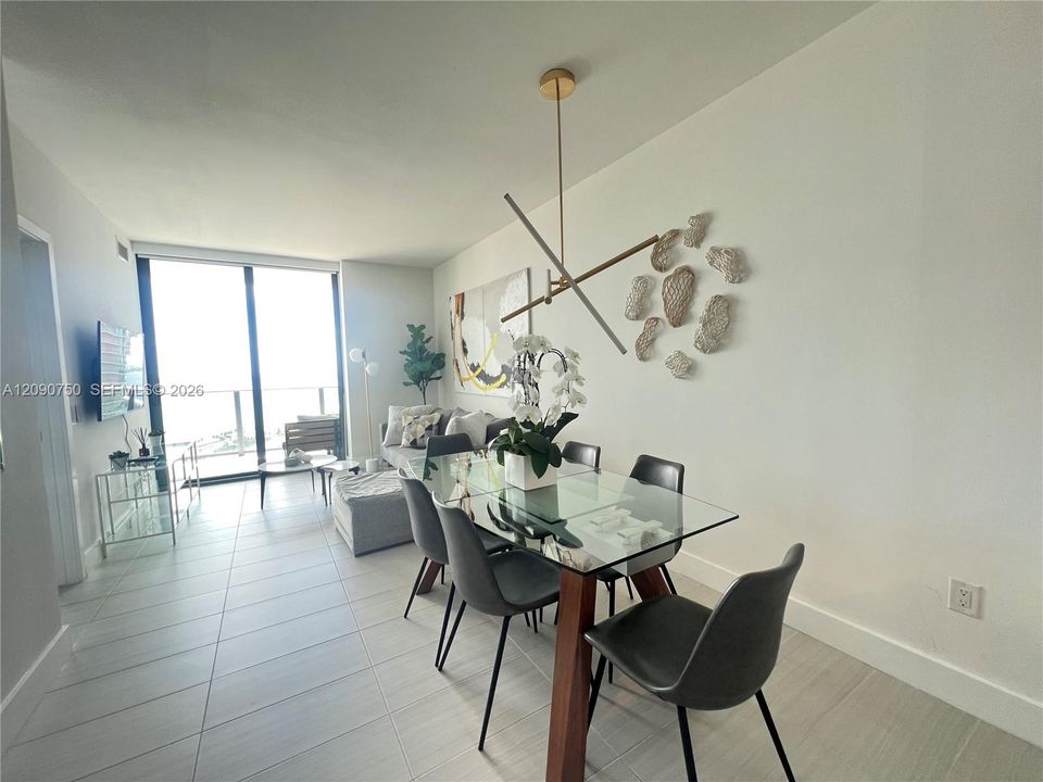 For Rent: $3,700 (1 beds, 1 baths, 622 Square Feet)