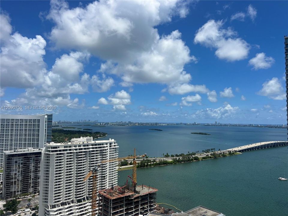 For Rent: $3,700 (1 beds, 1 baths, 622 Square Feet)