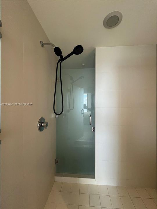 For Rent: $3,700 (1 beds, 1 baths, 622 Square Feet)
