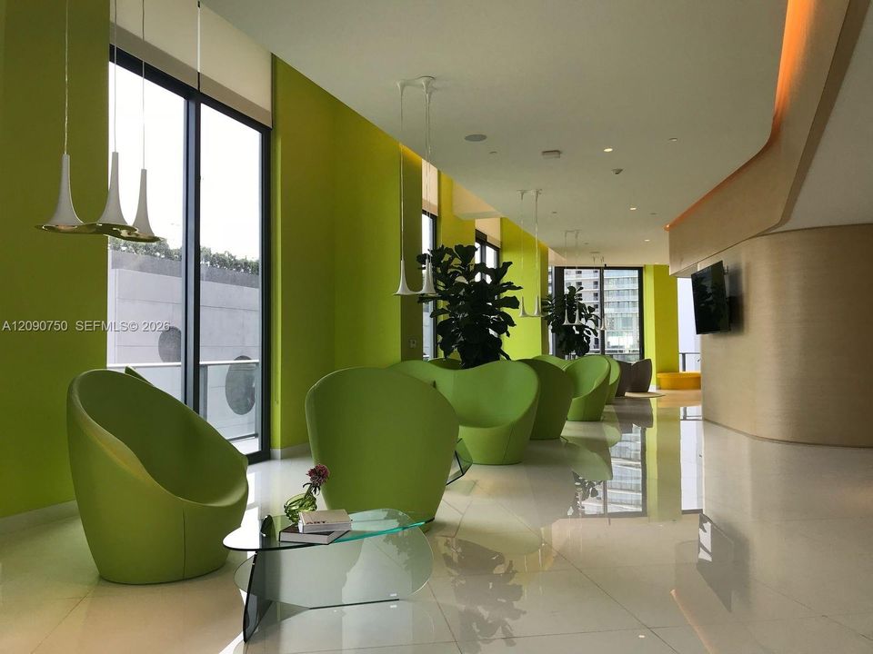 For Rent: $3,700 (1 beds, 1 baths, 622 Square Feet)