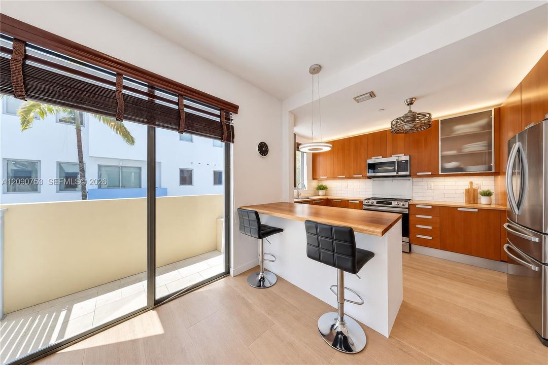 На продажу: $1,995,000 (4 спален, 4 ванн, 2682 Квадратных фут)