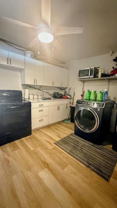 На продажу: $575,000 (3 спален, 2 ванн, 1075 Квадратных фут)