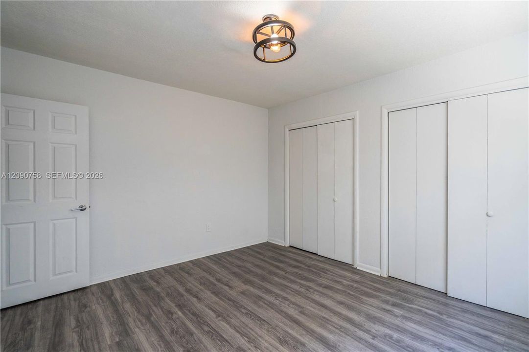 Activo con contrato: $1,850 (1 camas, 1 baños, 700 Pies cuadrados)