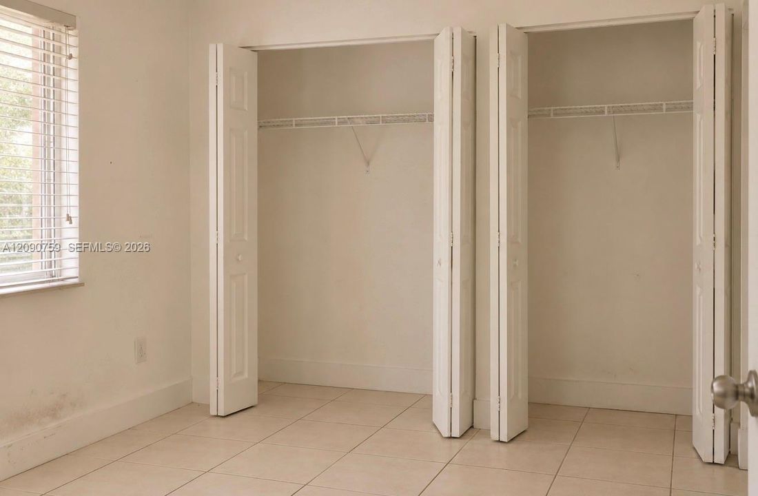 For Rent: $3,800 (3 beds, 2 baths, 1614 Square Feet)