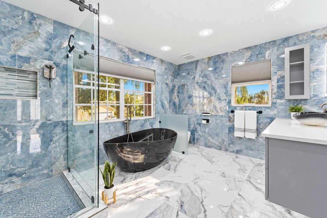 Primary Bathroom_1