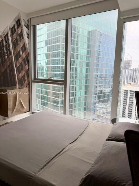 For Rent: $7,300 (1 beds, 1 baths, 679 Square Feet)