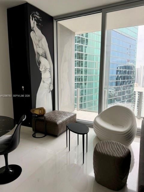 For Rent: $7,300 (1 beds, 1 baths, 679 Square Feet)