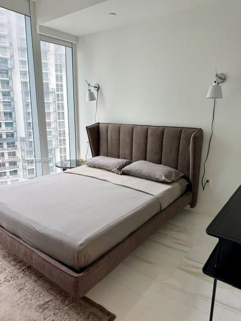 For Rent: $7,300 (1 beds, 1 baths, 679 Square Feet)