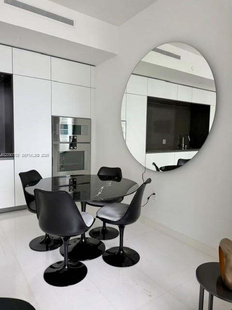For Rent: $7,300 (1 beds, 1 baths, 679 Square Feet)