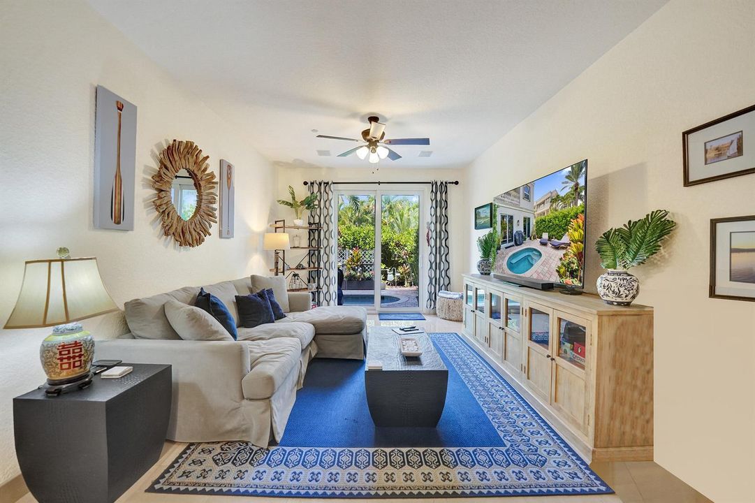 1st Fl Livingroom 2