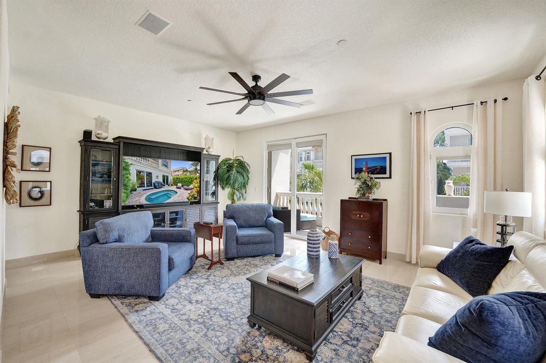 2nd Fl Living Room 3