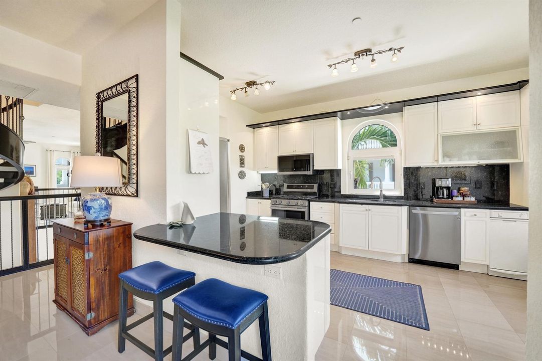 Kitchen 7
