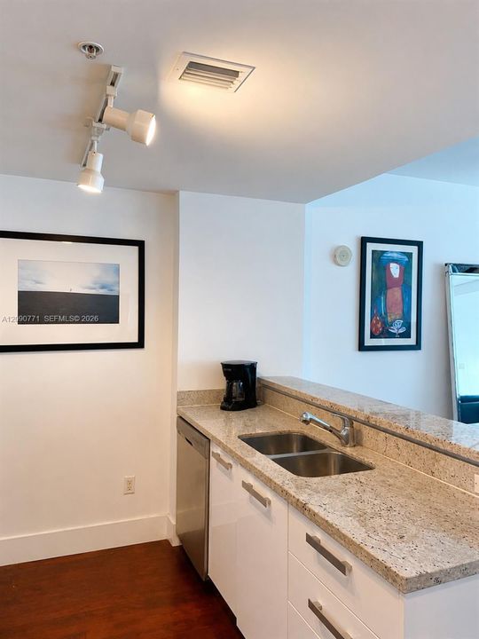 En Venta: $530,000 (1 camas, 1 baños, 761 Pies cuadrados)
