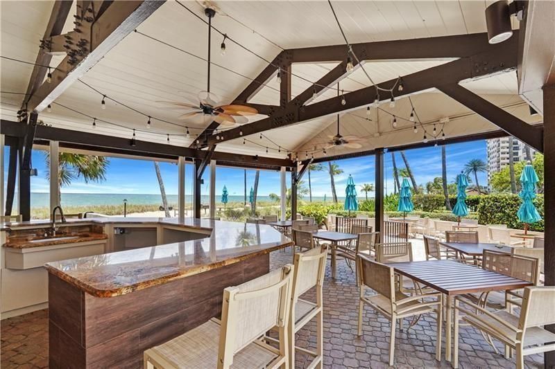 BEACH HOUSE w/refrig,microwave,ice maker