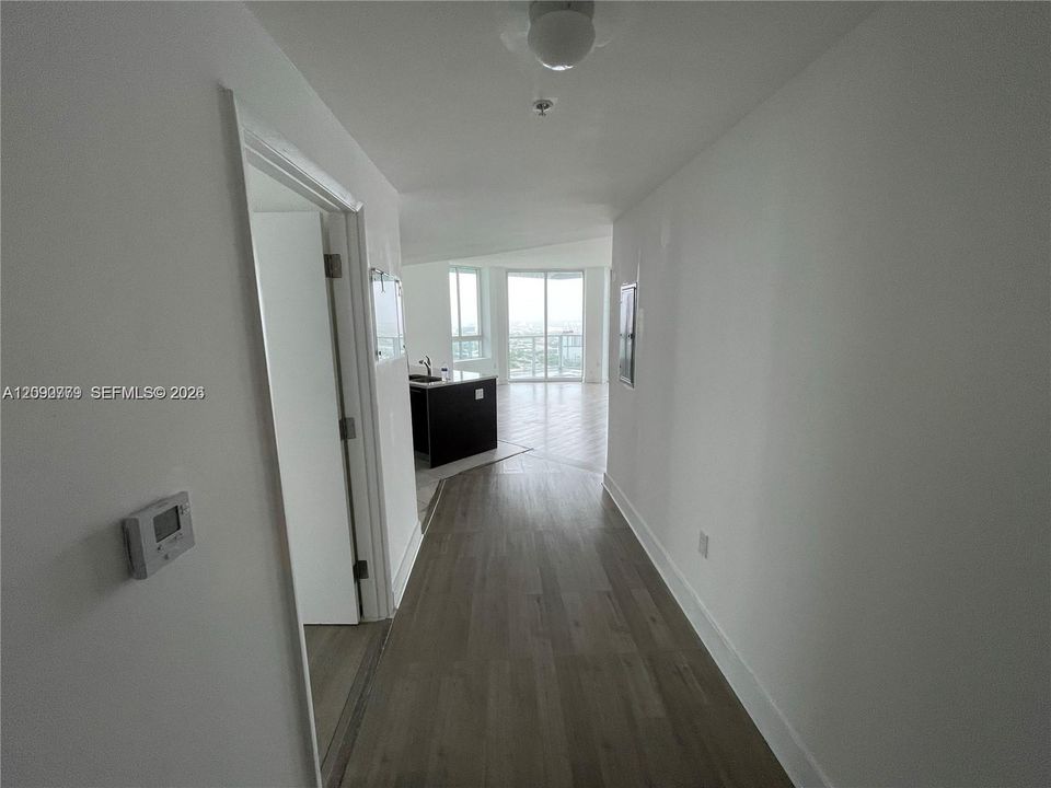В аренду: $4,200 (2 спален, 2 ванн, 1162 Квадратных фут)