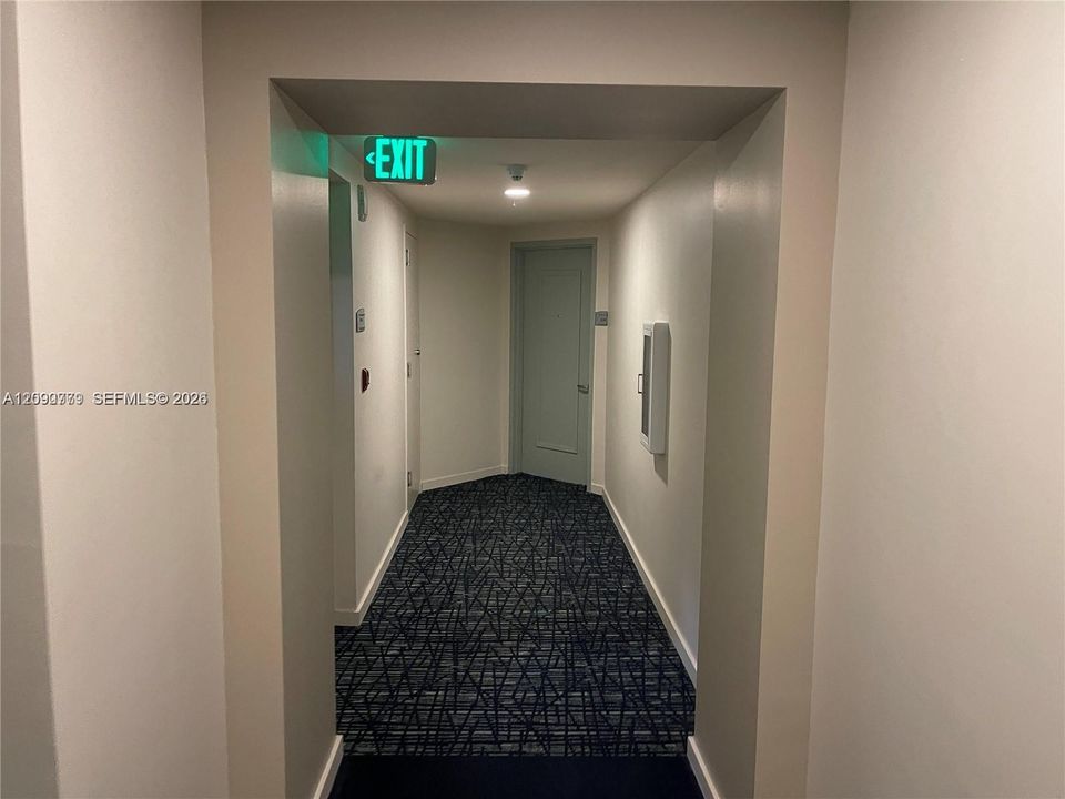 В аренду: $4,200 (2 спален, 2 ванн, 1162 Квадратных фут)