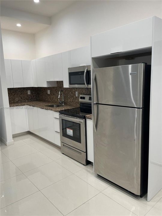 For Rent: $1,850 (1 beds, 1 baths, 0 Square Feet)