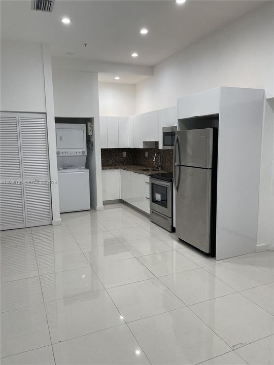 For Rent: $1,850 (1 beds, 1 baths, 0 Square Feet)