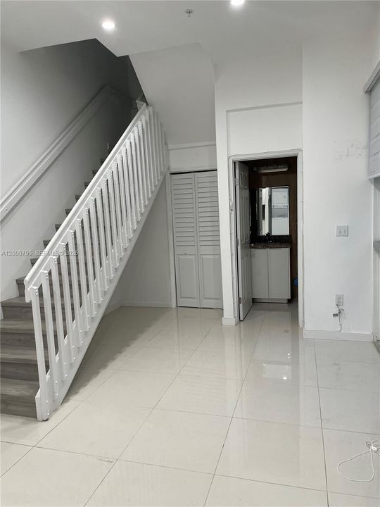 For Rent: $1,850 (1 beds, 1 baths, 0 Square Feet)