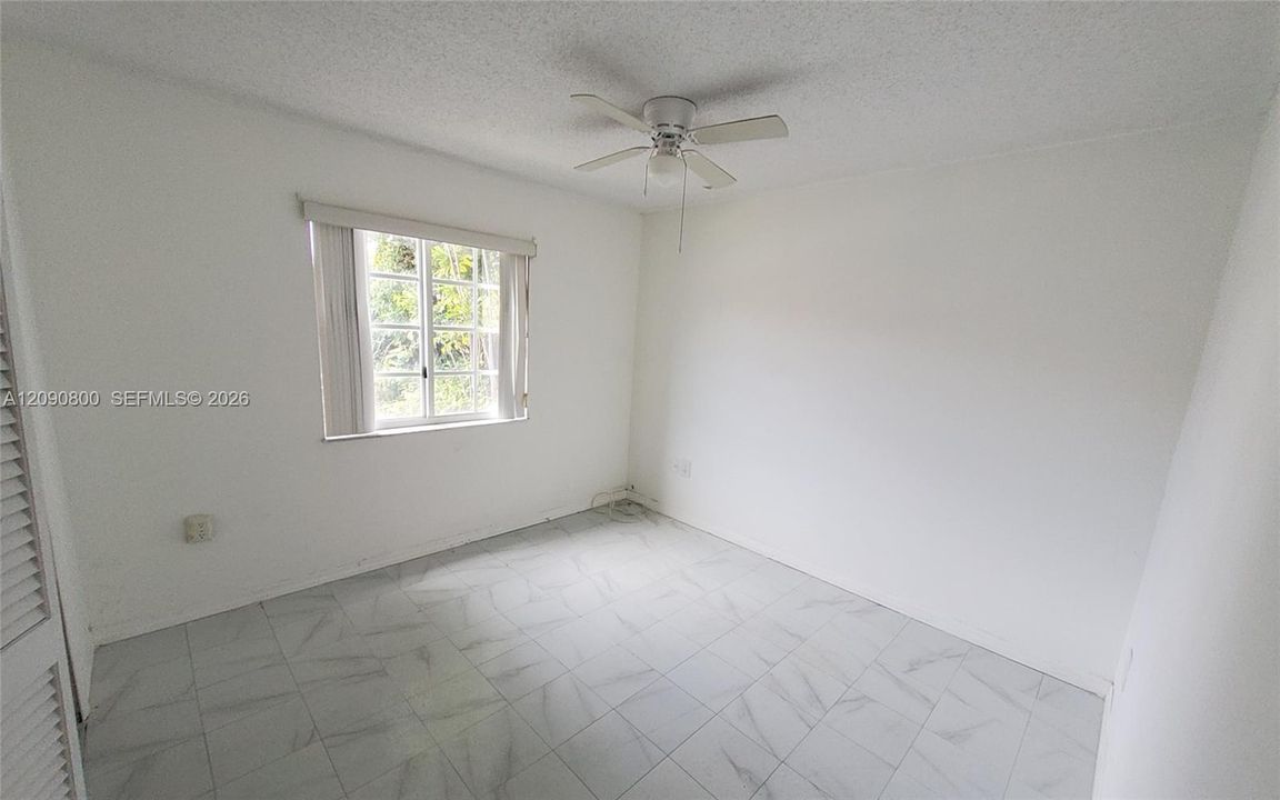 En Venta: $208,800 (2 camas, 2 baños, 820 Pies cuadrados)