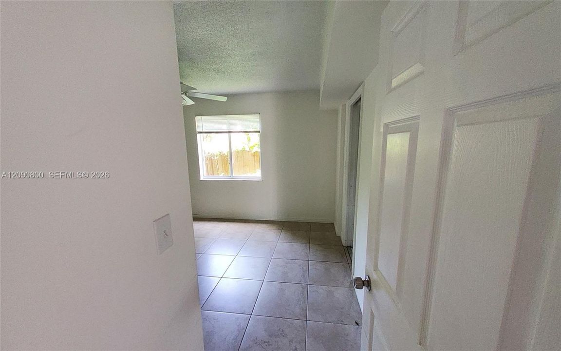 En Venta: $208,800 (2 camas, 2 baños, 820 Pies cuadrados)