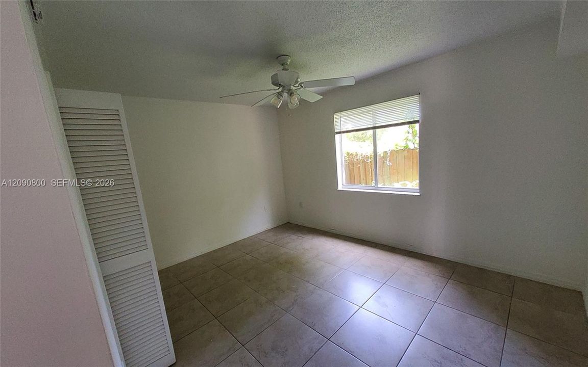En Venta: $208,800 (2 camas, 2 baños, 820 Pies cuadrados)