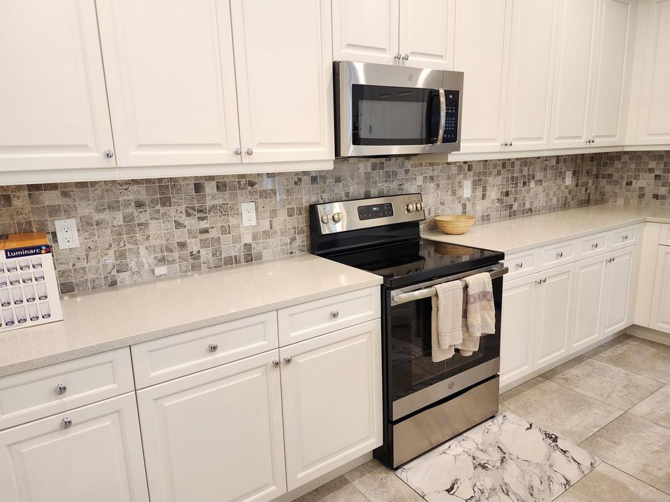 21029 SW Modena Way (13)