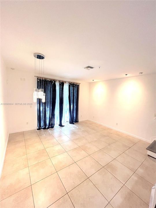 En Venta: $374,900 (2 camas, 2 baños, 1233 Pies cuadrados)