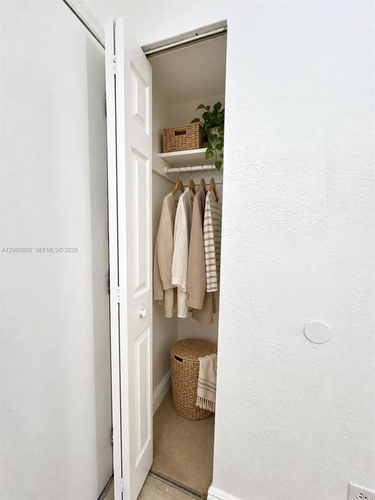 For Rent: $1,599 (2 beds, 1 baths, 765 Square Feet)