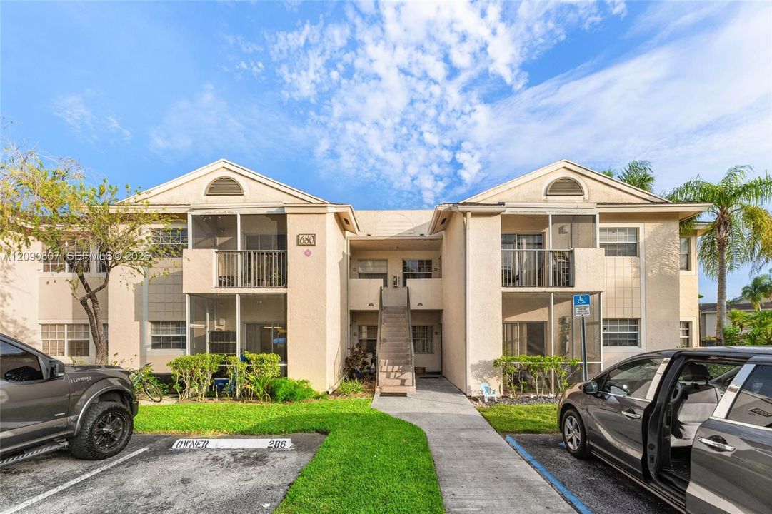 En Renta: $2,000 (2 camas, 2 baños, 807 Pies cuadrados)
