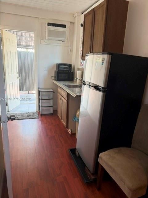В аренду: $1,225 (1 спален, 1 ванн, 324 Квадратных фут)