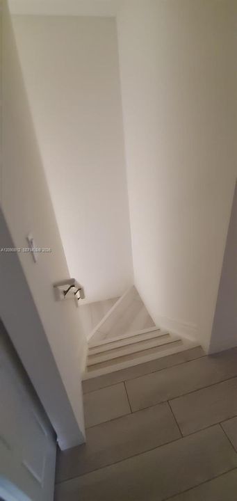 En Renta: $4,800 (4 camas, 3 baños, 2156 Pies cuadrados)