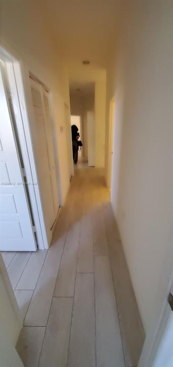 En Renta: $4,800 (4 camas, 3 baños, 2156 Pies cuadrados)