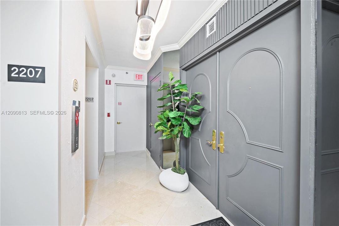 En Venta: $1,689,000 (2 camas, 2 baños, 1900 Pies cuadrados)